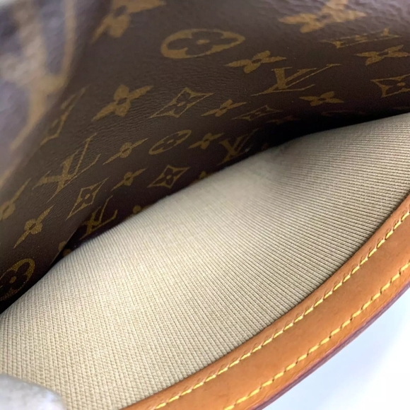 LOUIS VUITTON REPORTER PM CROSSBODY/SHOULDER BAG - Picture 6 of 13